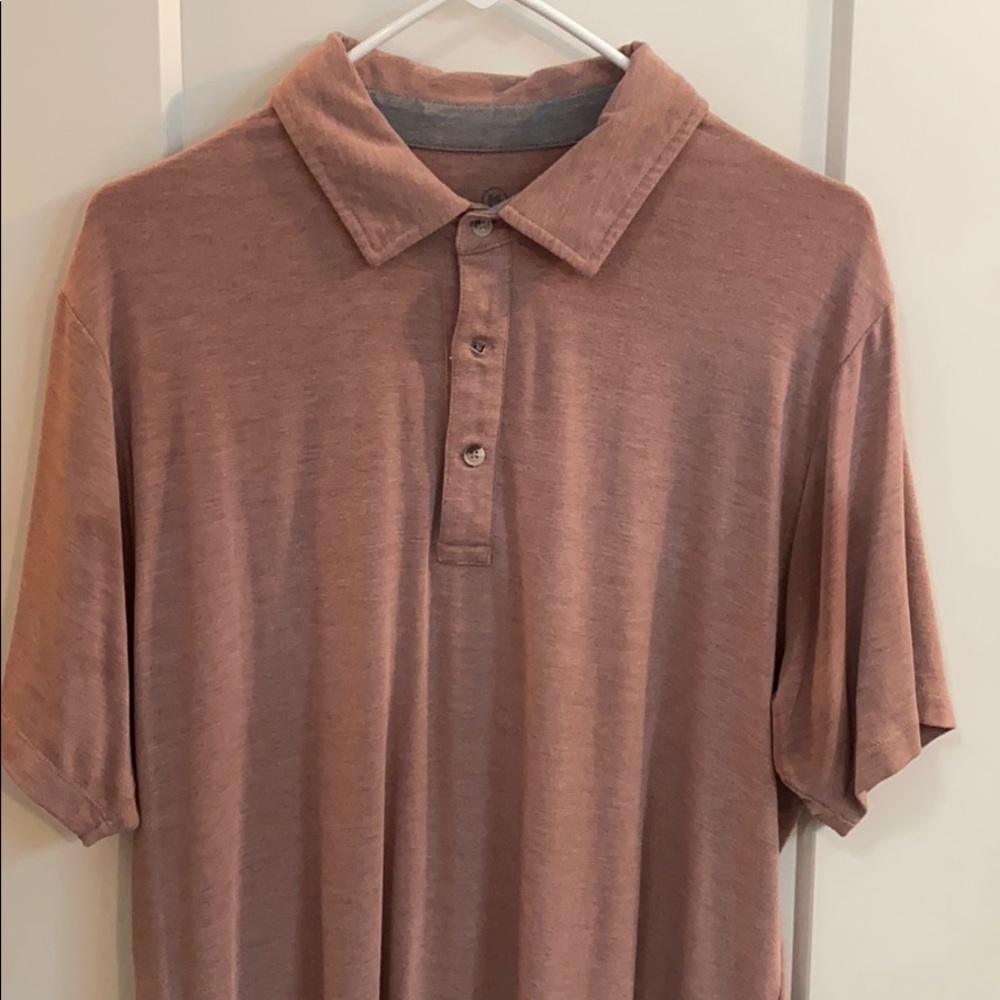 Men’s burnt red Free Fly polo, medium!